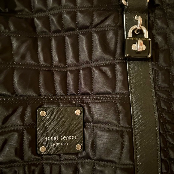 Henri Bendel quilted croc tote, black, new in wrappings. - Picture 2 of 7